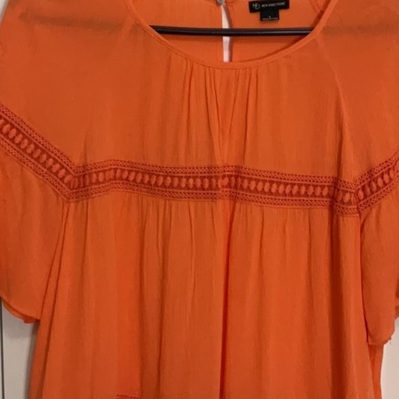 New Directions Blouse - Picture 2 of 9